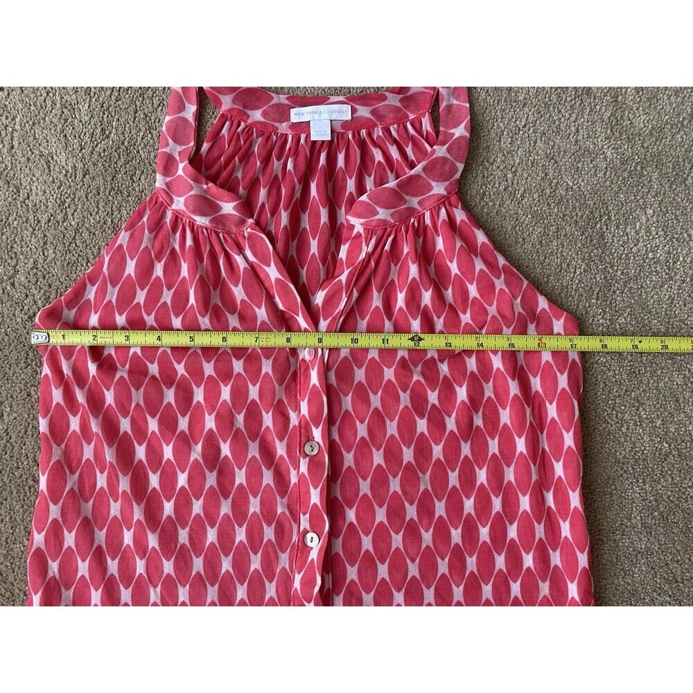 New York & Company Sleeveless Blouse Coral White Geometric Pattern Size M - Picture 3 of 9
